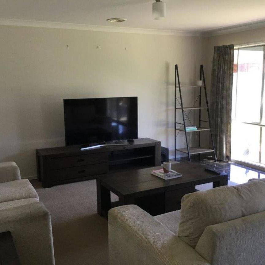 4 Bedroom house in Seven Creeks Estate - Photo 1