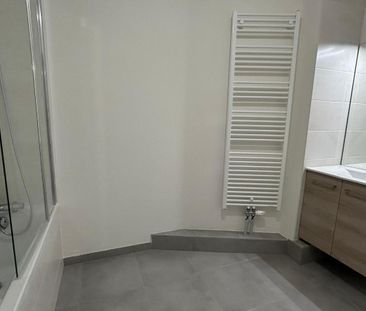 Location Appartement 3 pièces 63m² MULHOUSE 68200 - Photo 5