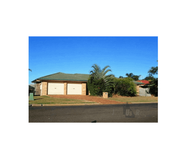 Beautiful Three-Bedroom Home in Prime Bargara Location - Photo 6
