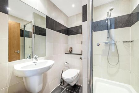 2 bedroom apartment to rent - Photo 3