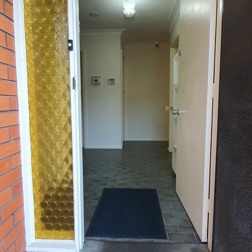 Burwood East - Photo 1