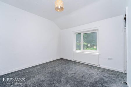 West Crescent, Accrington - Photo 3