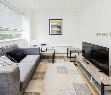studio to rent Wood Street, East Grinstead, West Sussex, RH19 - Photo 5