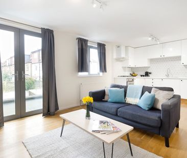 1 Bed Flat, Tulse Hill, SW2 - Photo 2
