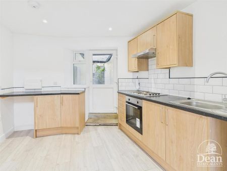 2 bedroom terraced house to rent - Photo 3