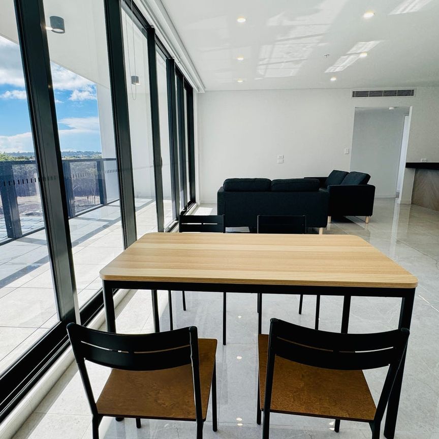 Short-Term Lease Only 4B3B Modern Apartment｜Fully Furnished - Photo 1