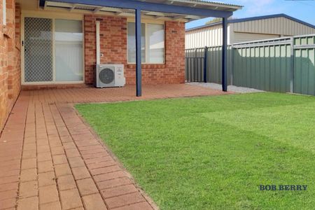 Beautifully maintained home is Keswick Estate - Photo 5
