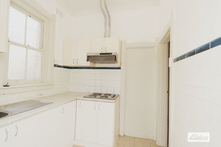 TWO BEDROOM GRANNY FLAT IN GREAT LOCATION! - Photo 4