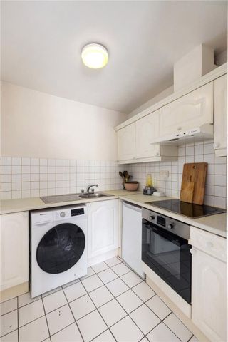 128 Block E Blackhall Square Smithfield Dublin 7 - Photo 3