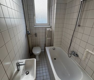 Heimwerker aufgepasst - 4-Zimmer-Wohnung in idealer Lage - ab sofort! - Photo 1