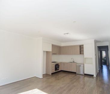 50 Arnold Close, Findon - Photo 5