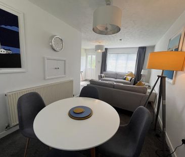 2 bedroom semi-detached bungalow to rent - Photo 1