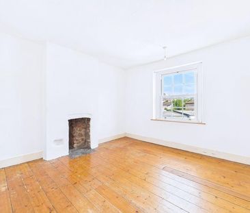 2 bedroom semi-detached house to rent - Photo 6
