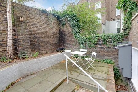 2 Bedroom Flat To Let - Photo 5