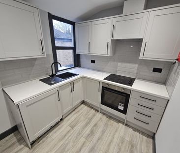 Studio Flat, London, SE6 - Photo 2