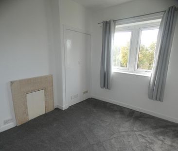 2 bedroom semi-detached house to rent - Photo 3