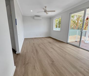 Brand New 2-Bedroom Cabin with Leafy Outlook & Private Access - Photo 6