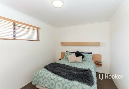 No Vacancies - Furnished Units - Electricity Included - Photo 5