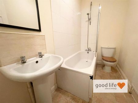 1 bedroom flat to rent - Photo 4