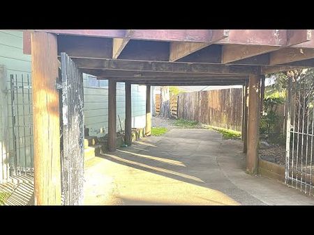 5 Bedrooms & 2 Bathrooms - Photo 4