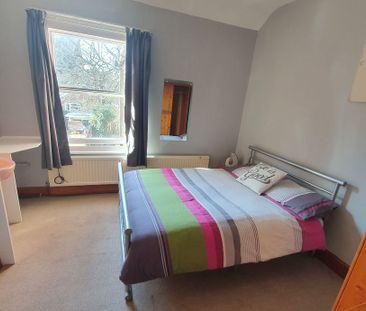 Lovely Double Room in Professional House Share - City Centre - Photo 5