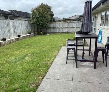 Morden Single Level Home - Photo 6