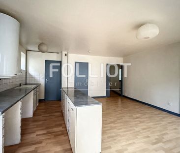 A LOUER Appartement Granville 2 pièce(s) 48.10 m2 - Photo 5