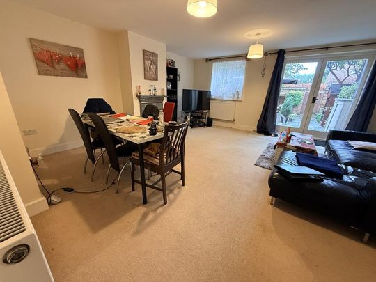 3 bedroom townhouse to rent - Photo 1