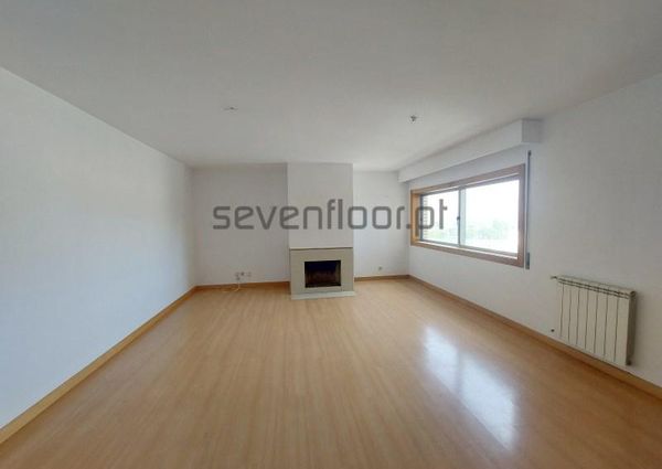 Apartamento T2+1 em Porto