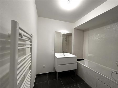 3 pièces - 58,69 m² - 1er étage - Colocation non autorisée - Photo 3