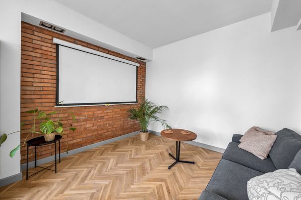 Przy Placu Unii Lubelskiej, oddzielna kuchnia. - Photo 1