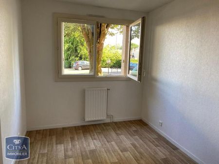 Location Appartement 2 pièces 51m² MONT DE MARSAN 40000 - Photo 3