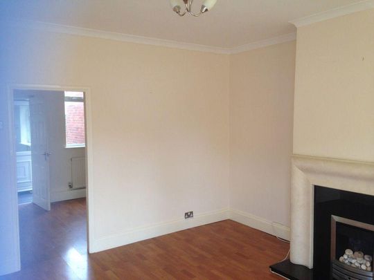 2 bedroom terraced house to rent - Photo 1