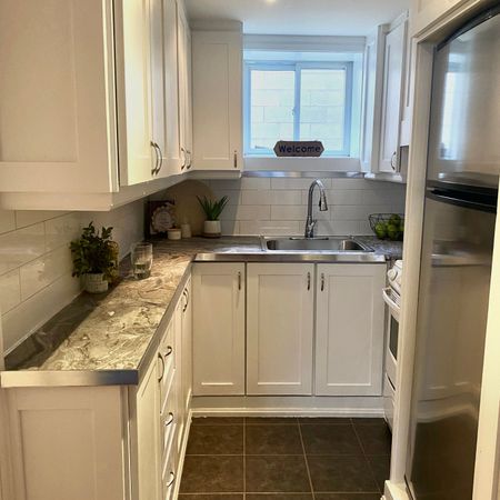 For Lease - 525 Old Weston Road Unit# LOWER, Toronto, Ontario - Photo 4