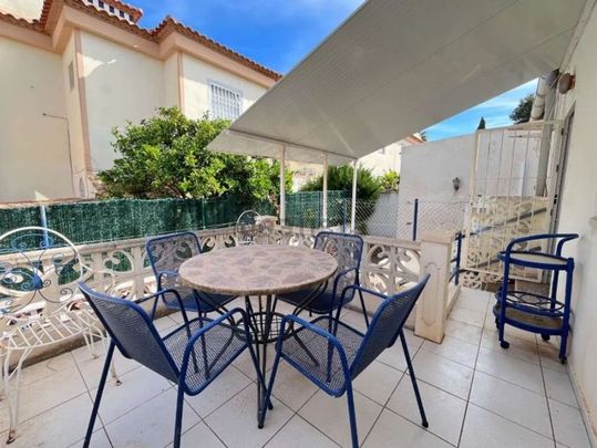 Alquiler de casa o chalet independiente en Avenida de Torrevieja, 300 - Foto 1