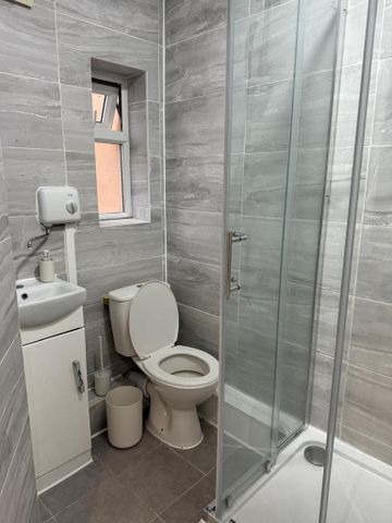 Studio to rent - Photo 4