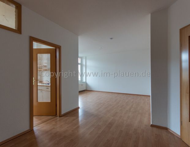 Balkon, EBK, Gäste-WC, Hochparterre - 3 Zimmerwohnung in Haselbrunn von Plauen zur Miete - Photo 1