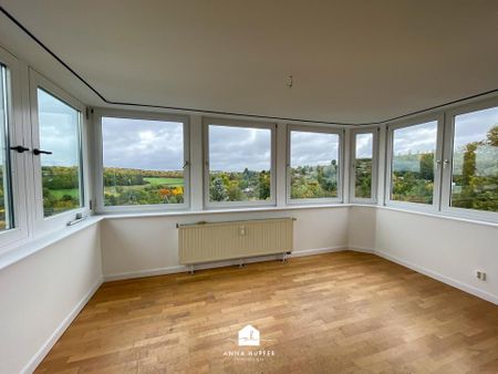 Atemberaubender Panoramablick ins Grüne – 3-Raumwohnung direkt am Reuß-Park - Photo 5