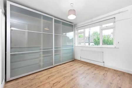 3 bedroom terraced house to rent - Photo 3