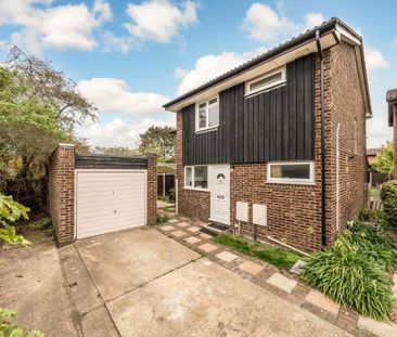 5 bedroom detached house to rent - Photo 1