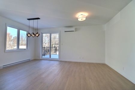 Appartement à louer - Québec (Sainte-Foy/Sillery/Cap-Rouge) (Cité-Universitaire) - Photo 2