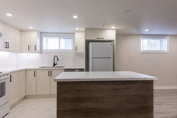 For Lease - 6 Bellvare Crescent, Toronto, Ontario - Photo 1