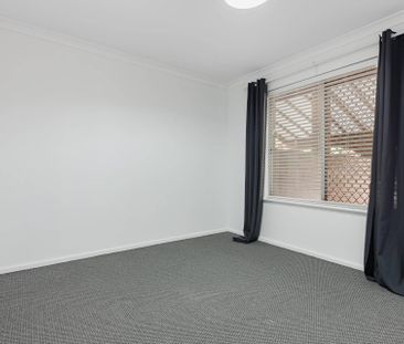 Bright & Charming Villa in Prime Tuart Hill Location! - Photo 3