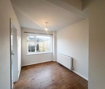 Barnes Close, Beverley - Photo 2