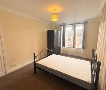 2 Bed, Flat - Photo 1