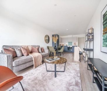 2 bedroom apartment to rent Whiffens Avenue, Chatham, Kent, ME4 - Photo 1