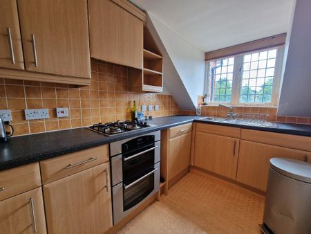 2 bedroom flat to rent - Photo 2