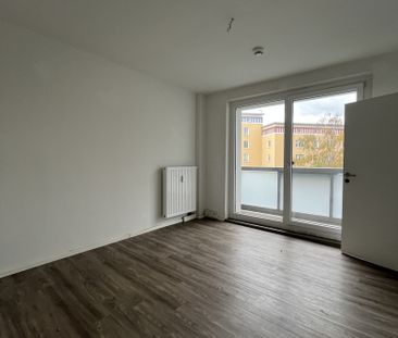3 Raum Wohnung mit Balkon - Photo 1