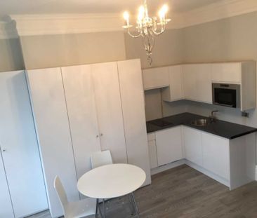 Price £1,350 pcm - Available Now - Furnished - Photo 4