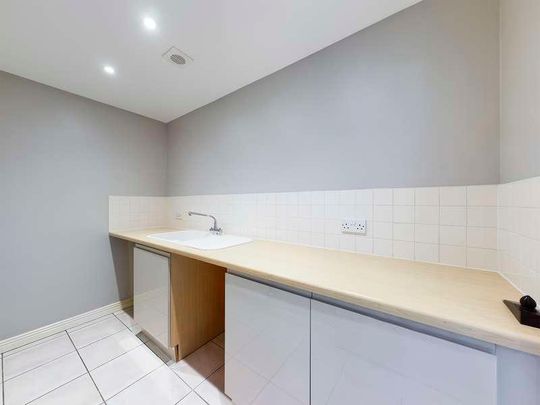 Peacock Mews, Kidderminster, DY10 - Photo 1